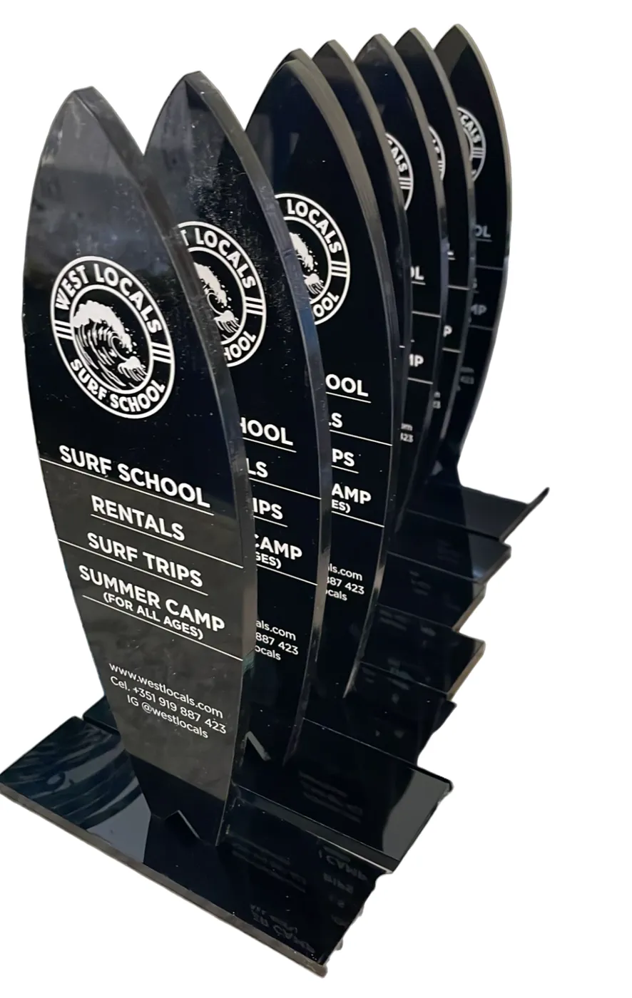 Troféus personalizados em acrílico